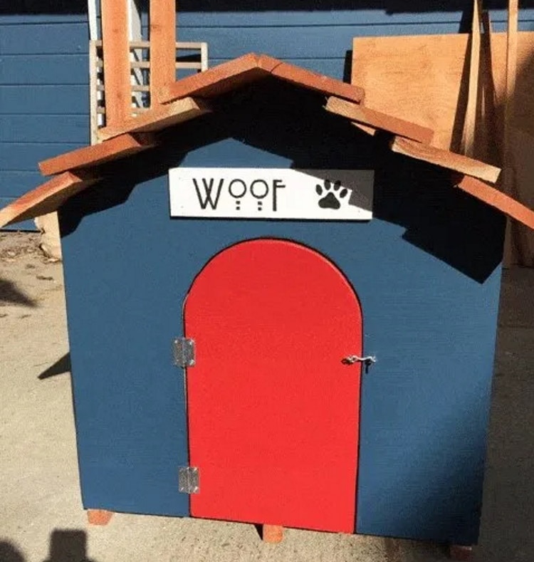 DIY snoopy dog house