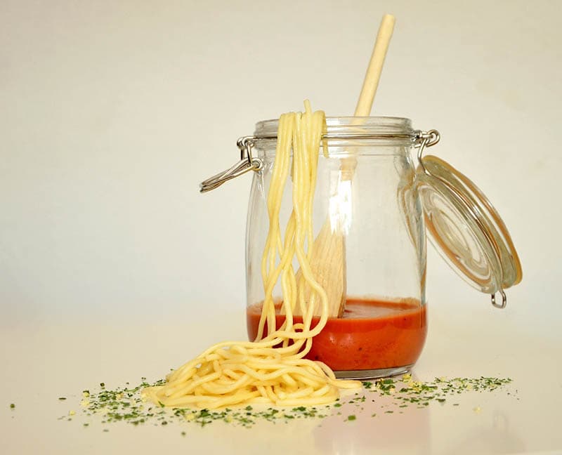 a jar of spaghetti sauce