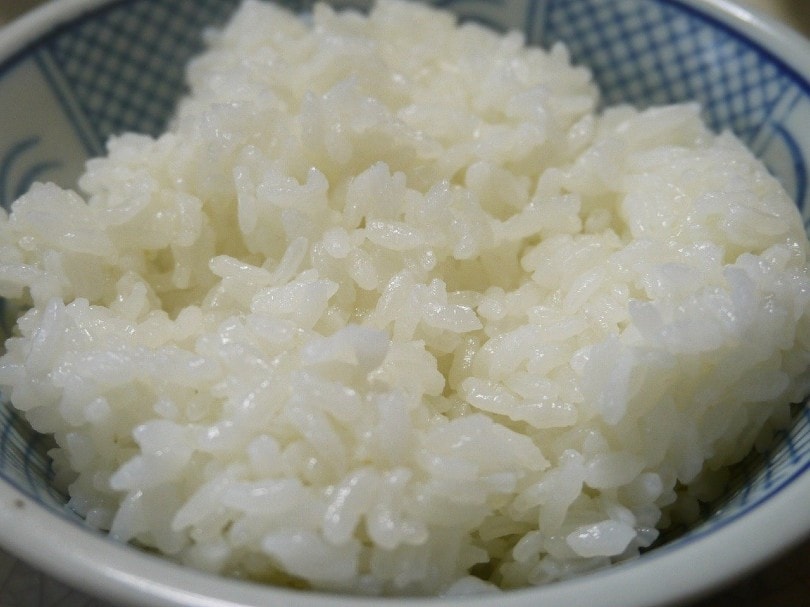 Reis in einer Schüssel