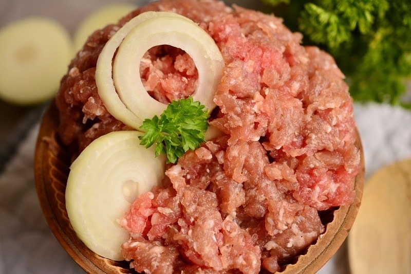 3 Homemade Raw Dog Food Recipes Hepper Ground Beef 1