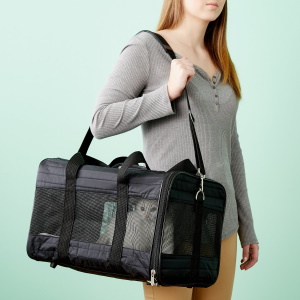Sherpa Original Deluxe Airline-Approved cat carrier