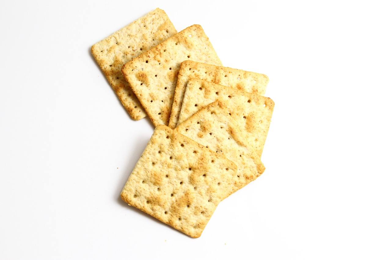 biscuit crackers