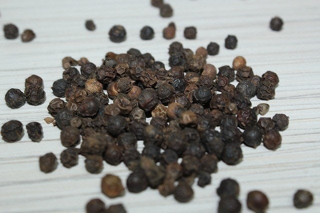 Why is pepper bad for dogs 4 black pepper