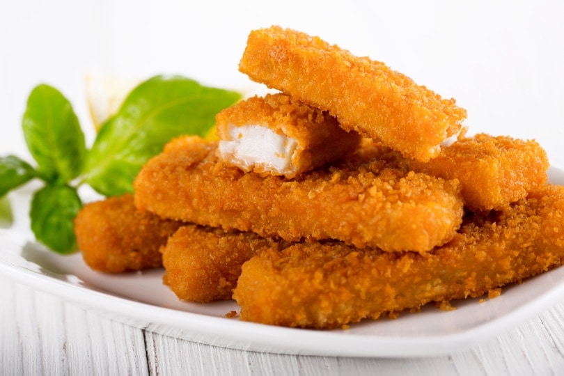 Can Cats Eat Fish Sticks? What You Need to Know! | Hepper