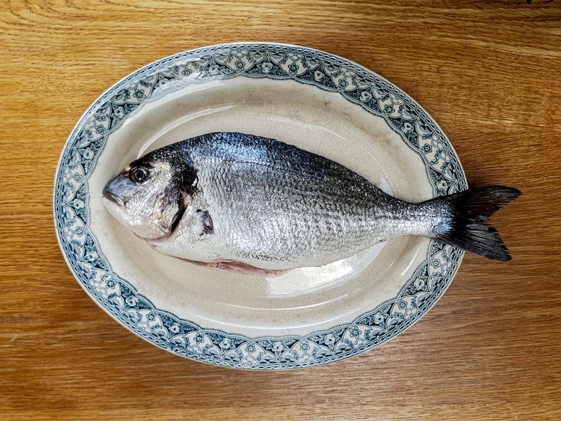 cá bạc trên đĩa