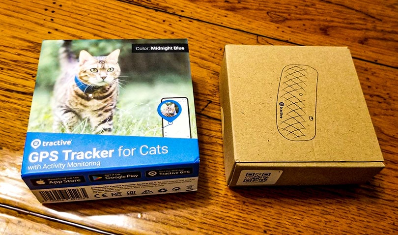 tractive gps tracker collar packaging