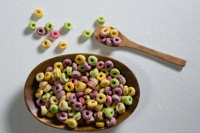 froot loops in wooden plate