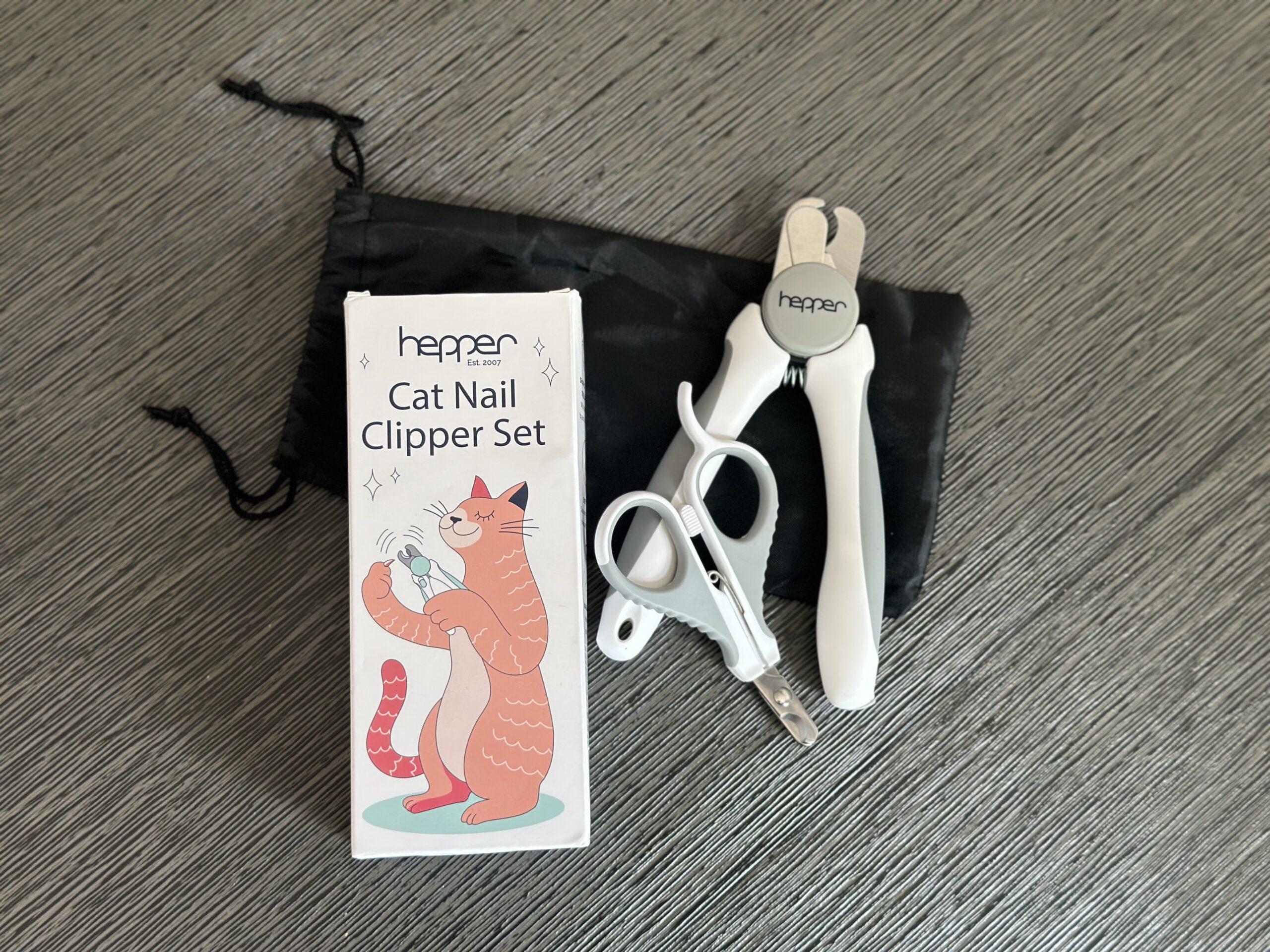 How to Protect Leather Furniture From Cats 7 Useful Tips & Tricks Hepper