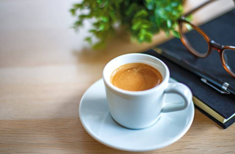 close up a cup of espresso coffee