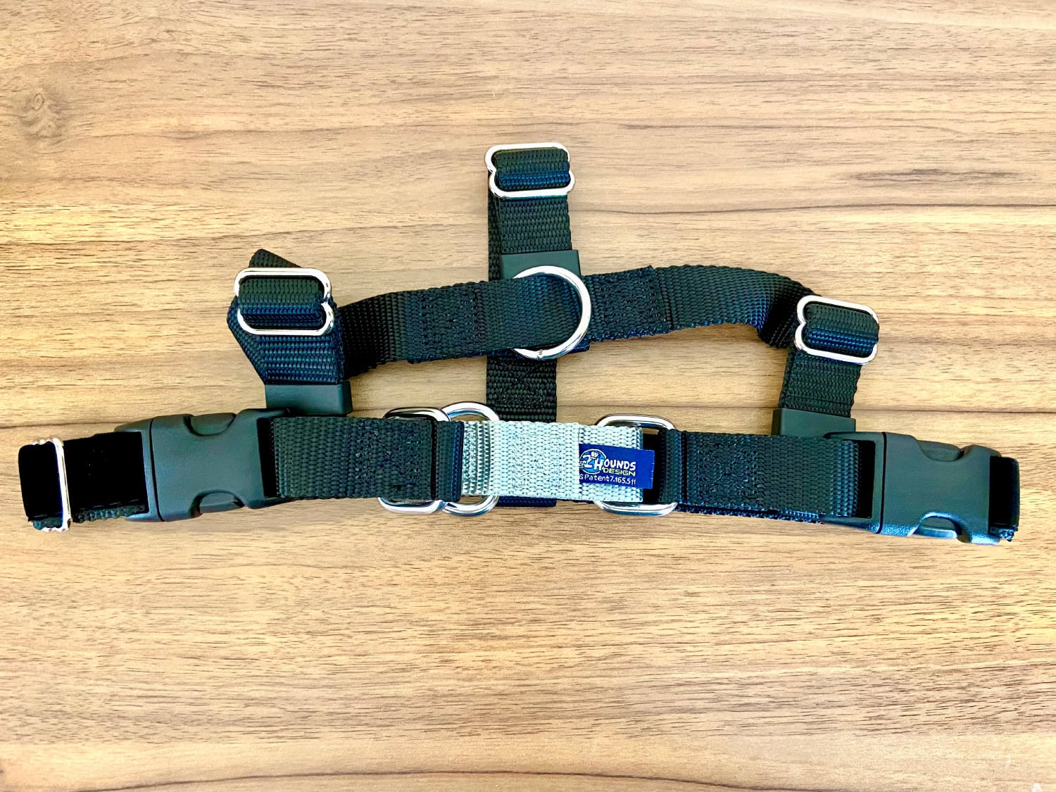 2 Hounds Design Freedom No-Pull Harness